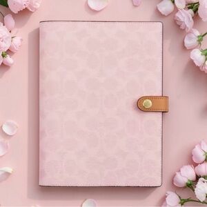 🎀COACH~Notebook In Signature Canvas Powder Pink CEA49